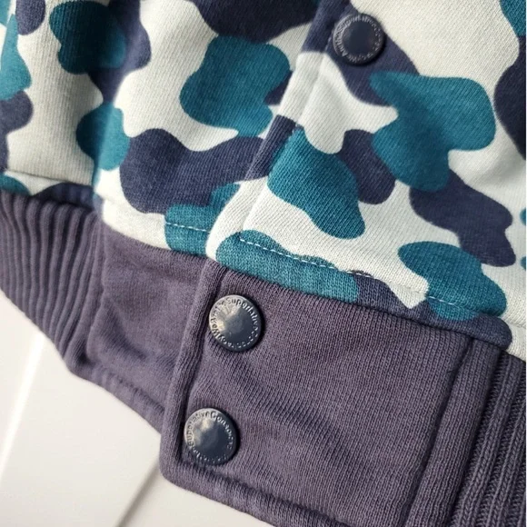 Wesc Men's Bomber Fleece Jacket Blue and Gray Camo Size Small - Picture 9 of 15